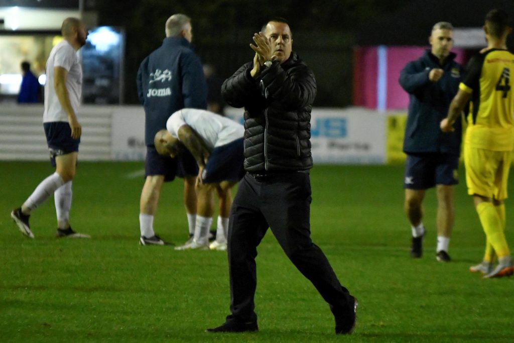 lee-lashenko-at-yate-town-2020