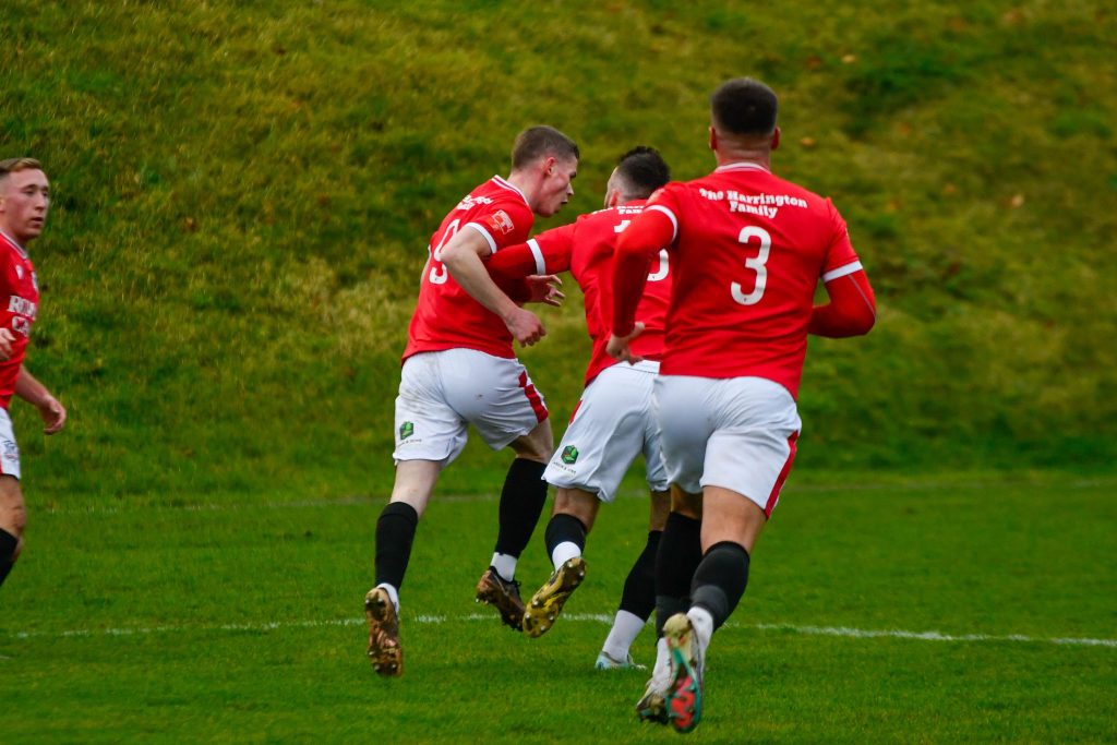 Daniel-dodimead-larkhall-celebrations